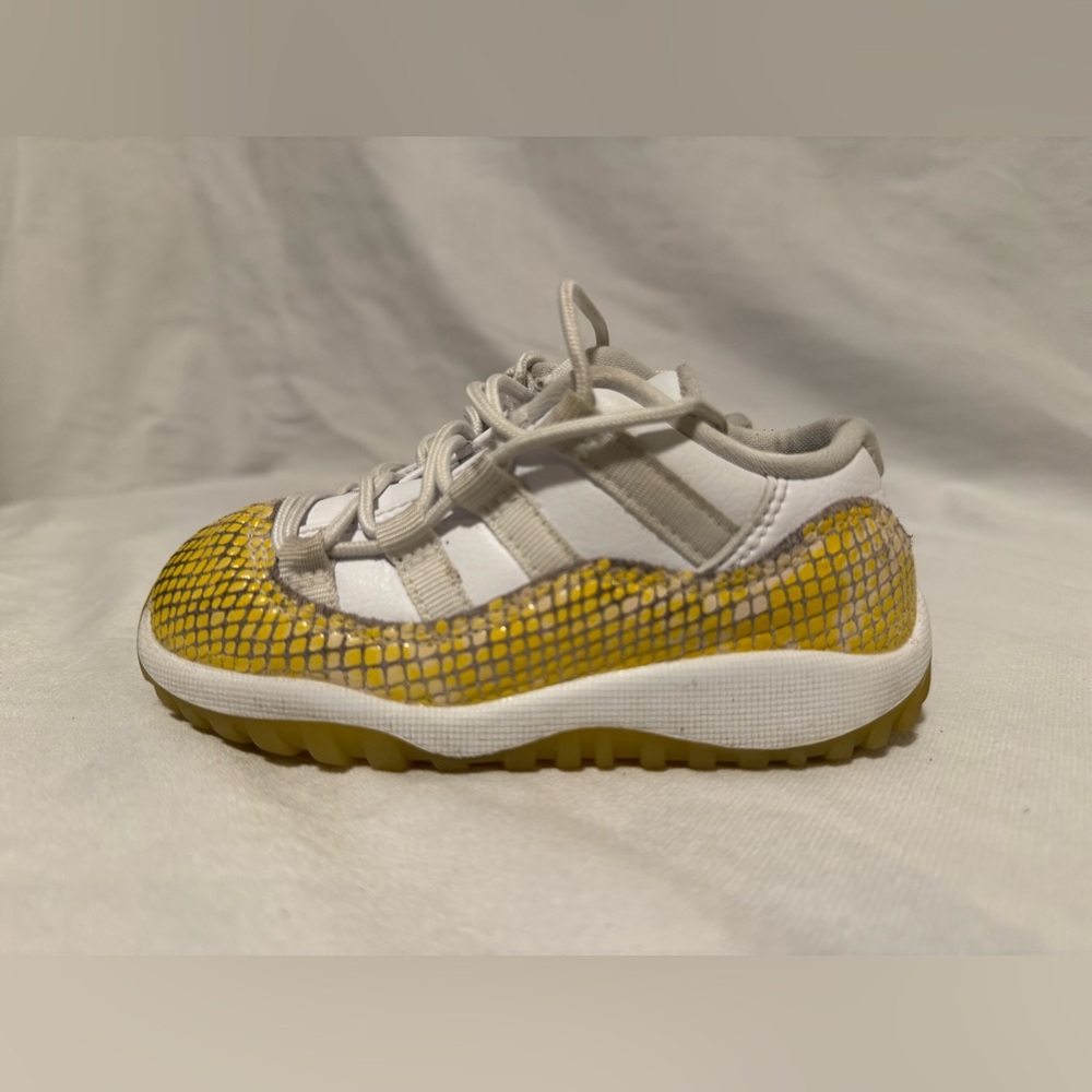 Air Jordan 11 Retro Low TD Yellow Python Snakeskin Toddler 8C